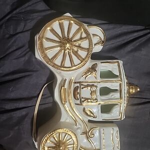 Elegant Gold and White Carriage WDecor